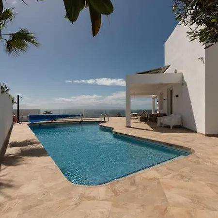 Villa Bianca Callao Salvaje