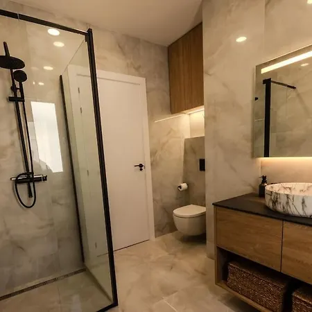 Villa Bianca Callao Salvaje