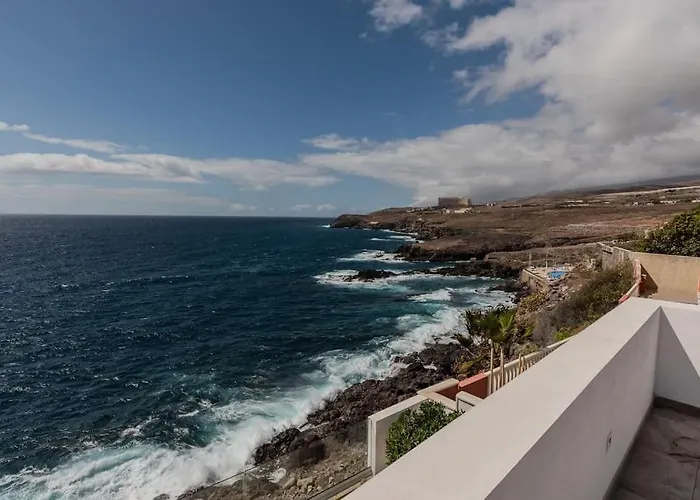 Bianca Βίλα Callao Salvaje